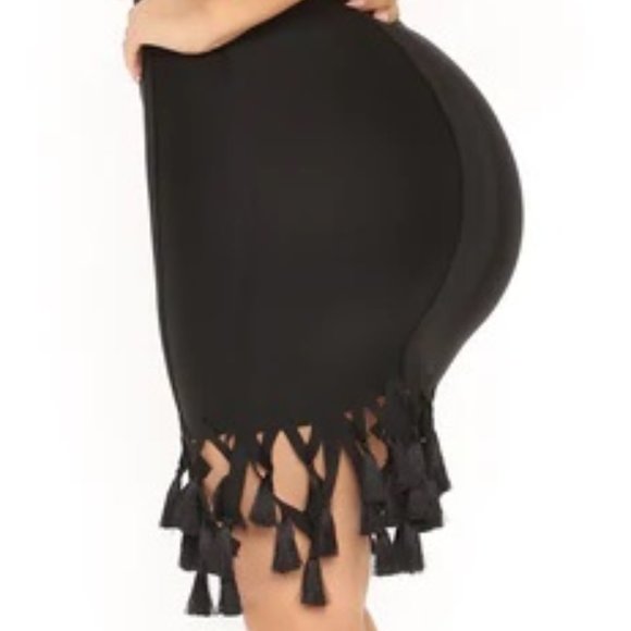 π₯STUNNINGLY BEAUTIFULπ₯ Bandage Strapless Bodycone Fringe Dress in Black - Picture 11 of 11